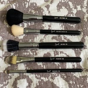 NWOT - Sigma Essentials 5pc Brush Set